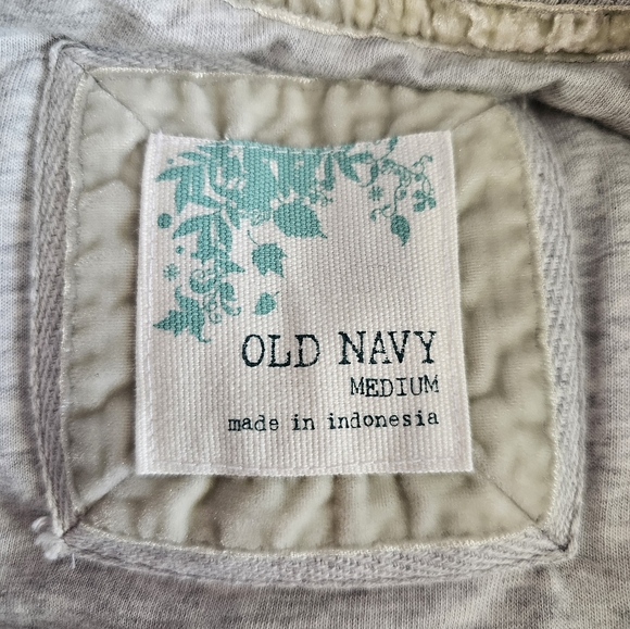 Old Navy Women's Active Heather Grey Vest - Picture 2 of 5